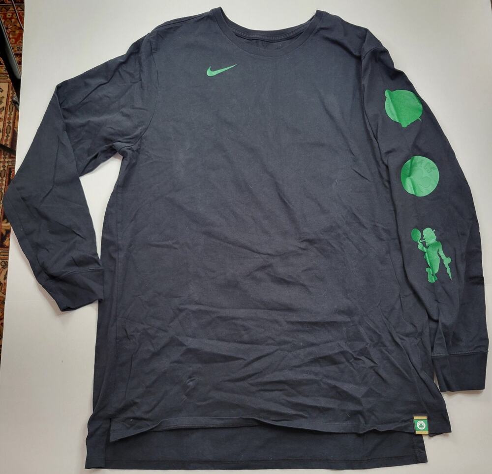 Celtics The Nike Tee Black Long Sleeve Size XL NBA Green Lucky Leprechaun Logo